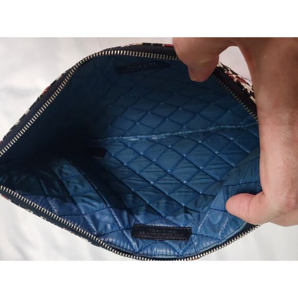 US Based Authentic Chanel Paris Dubai Medium Printed Canvas O Case Clutch - Picture 9 of 10